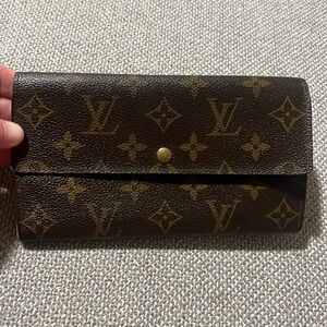 Authentic Vintage Louis Vuitton Sarah wallet MI0983